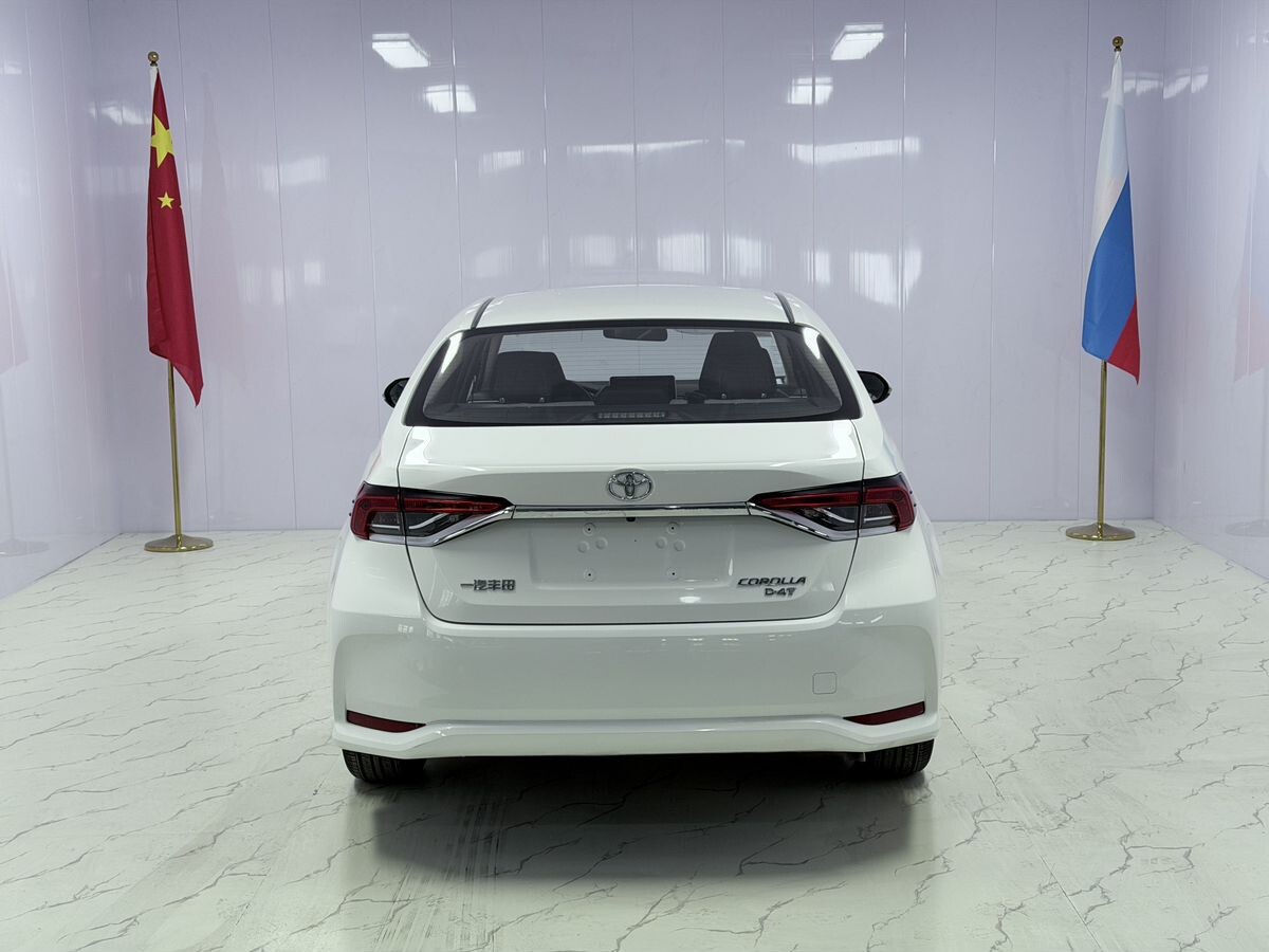 Toyota Corolla 2023 - фото автомобиля