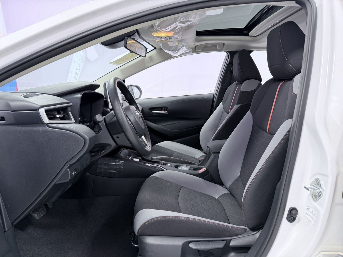 Toyota Corolla 2023 - фото автомобиля