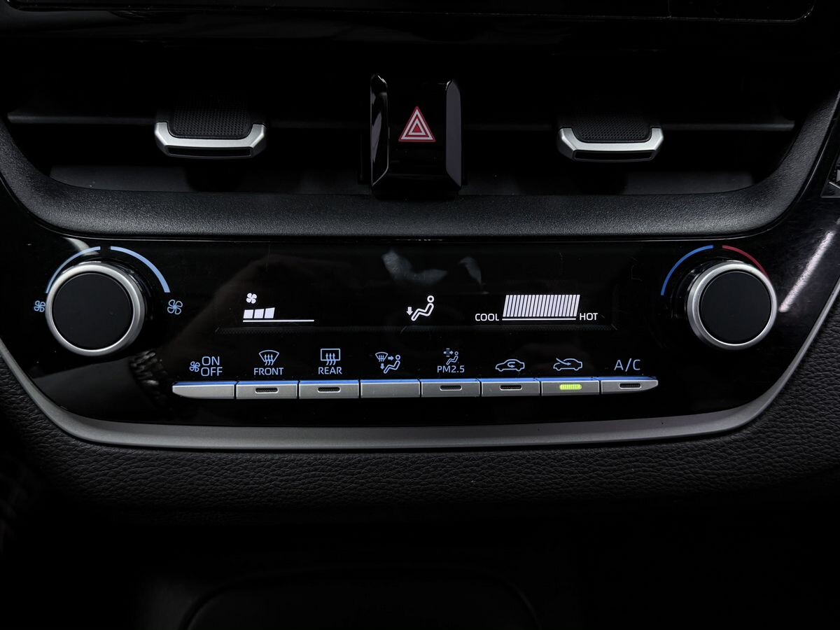 Toyota Levin 2022 - фото автомобиля