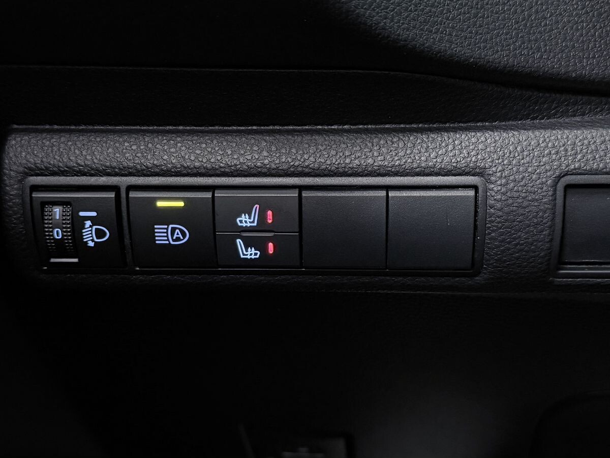 Toyota Levin 2022 - фото автомобиля