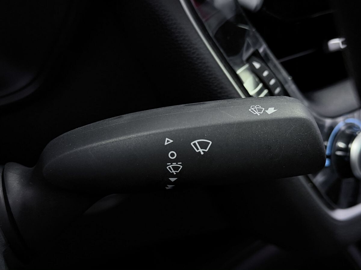 Toyota Levin 2022 - фото автомобиля