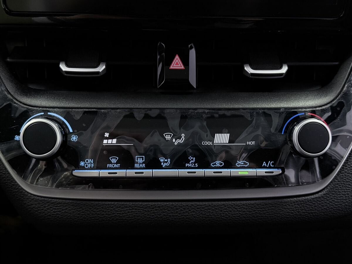 Toyota Levin 2022 - фото автомобиля