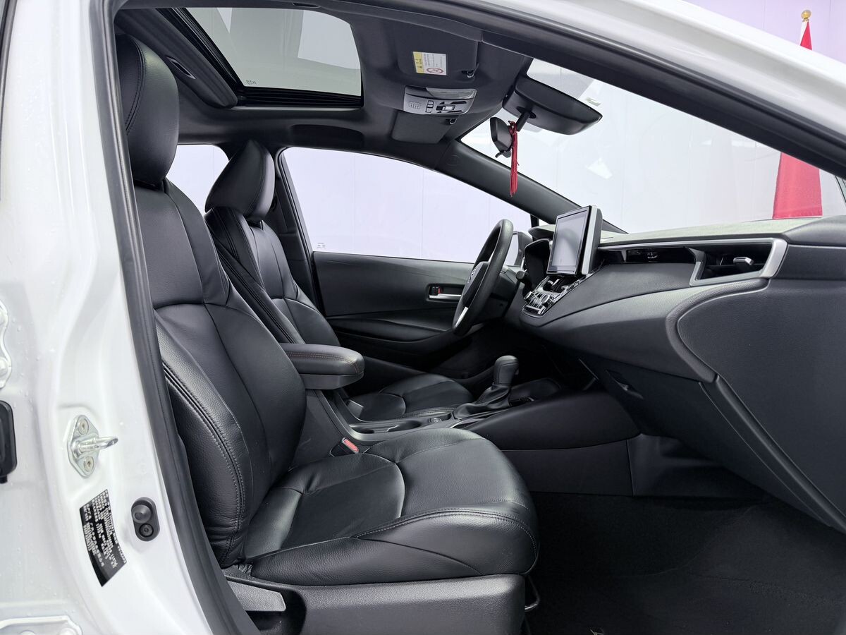 Toyota Levin 2022 - фото автомобиля