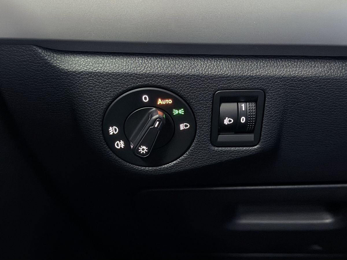 Volkswagen Lavida 2022 - фото автомобиля