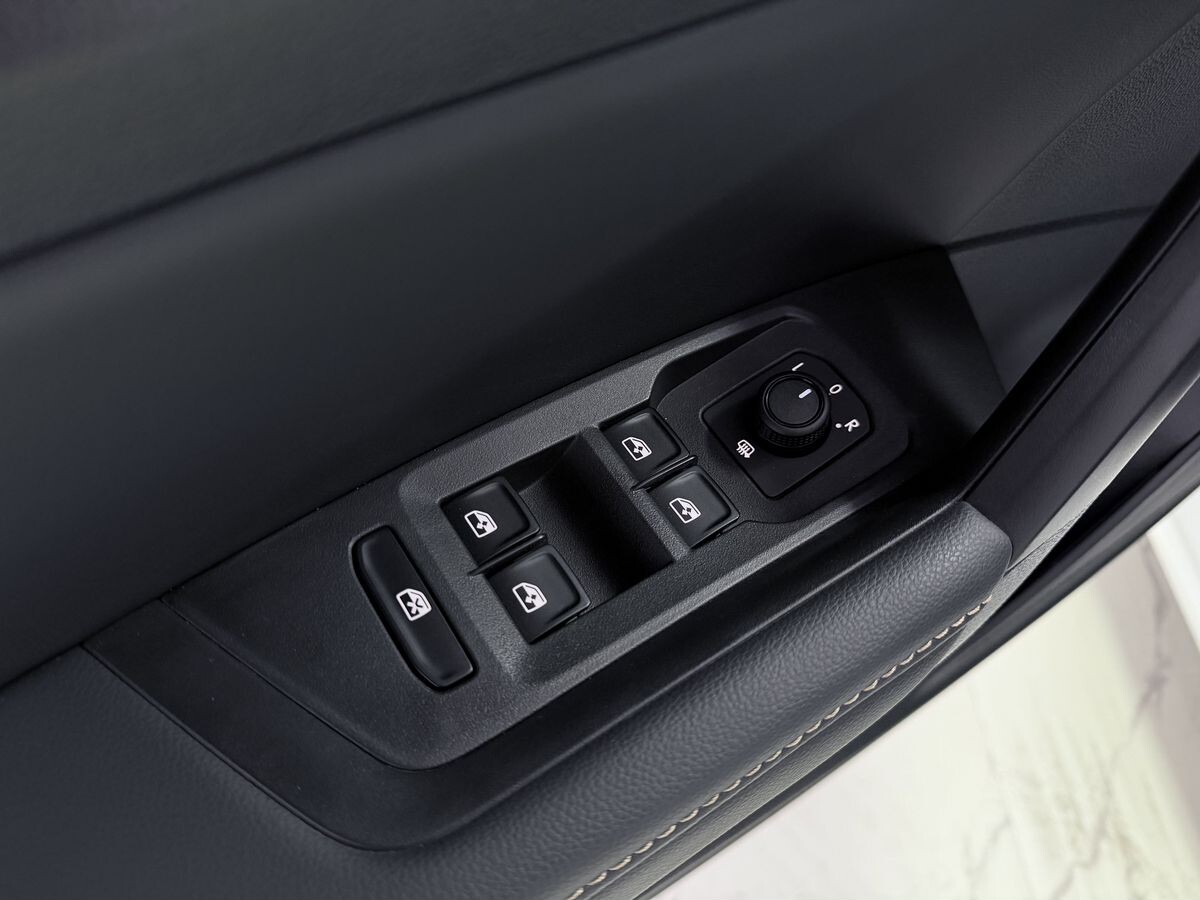 Volkswagen Lavida 2022 - фото автомобиля