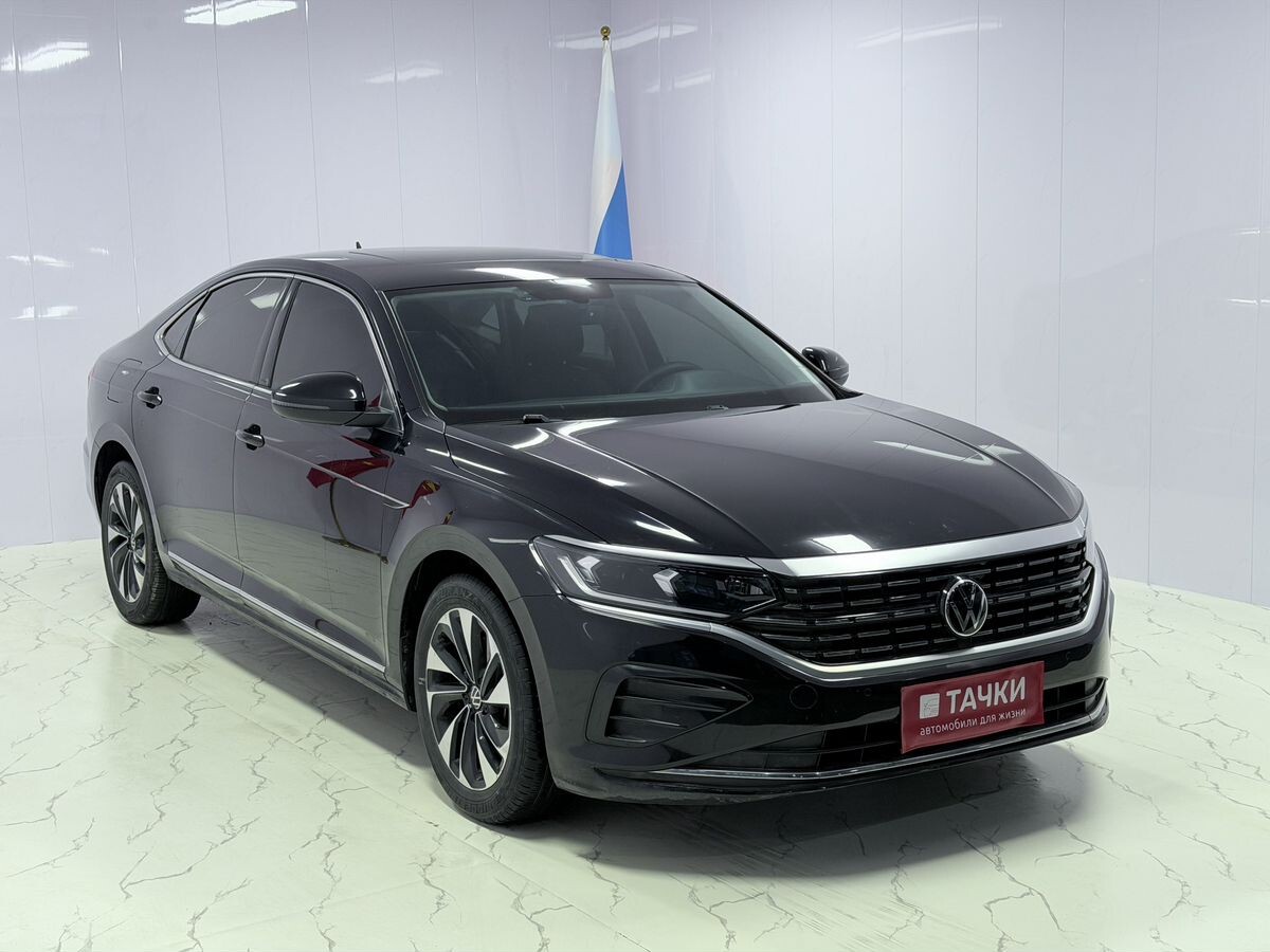 Volkswagen Passat 2022 - фото автомобиля