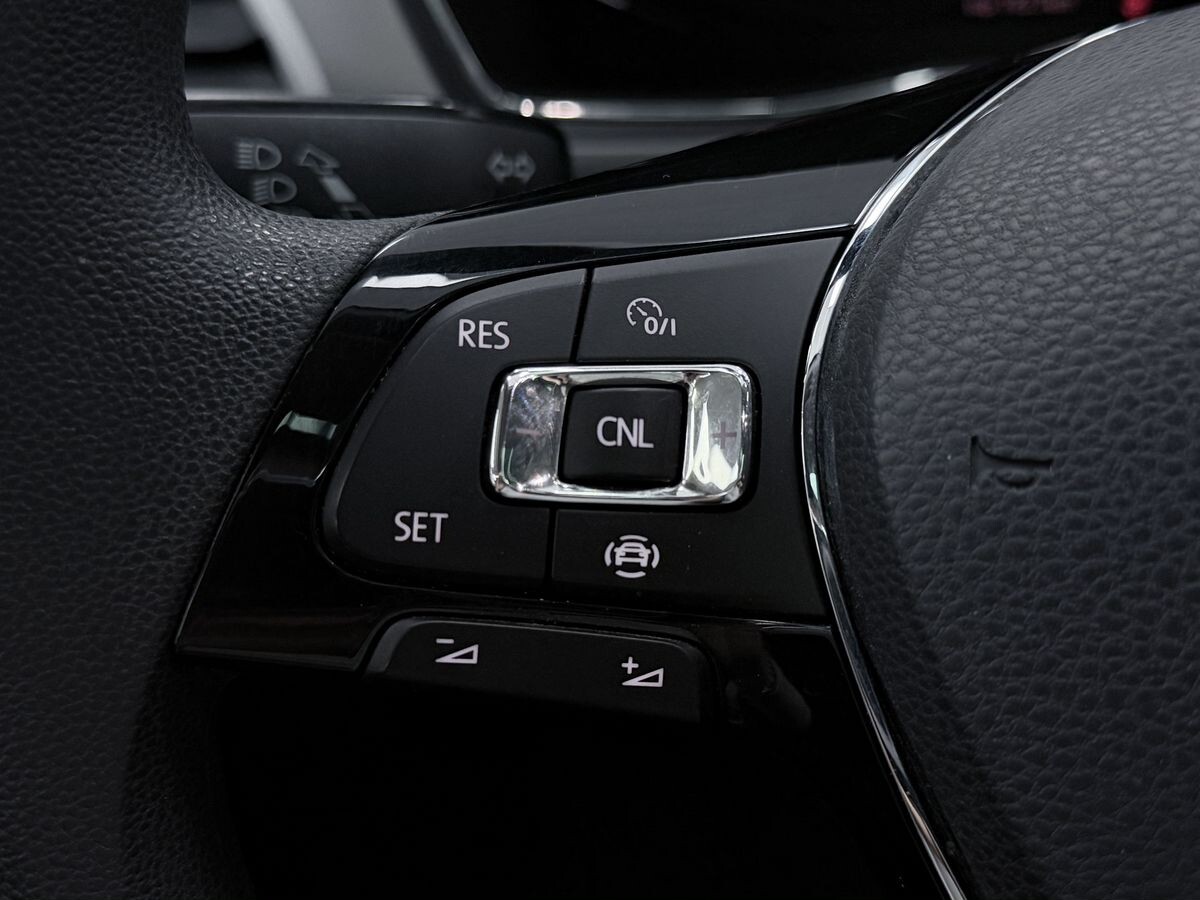 Volkswagen T-Cross 2022 - фото автомобиля