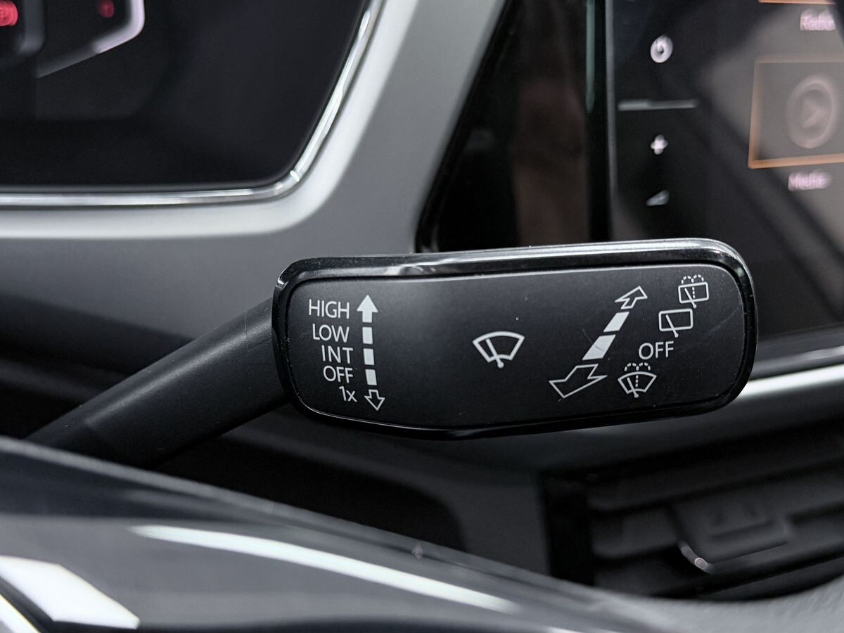 Volkswagen T-Cross 2022 - фото автомобиля