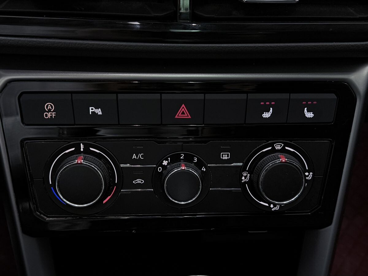 Volkswagen T-Cross 2022 - фото автомобиля