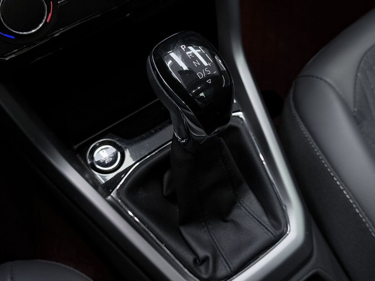 Volkswagen T-Cross 2022 - фото автомобиля