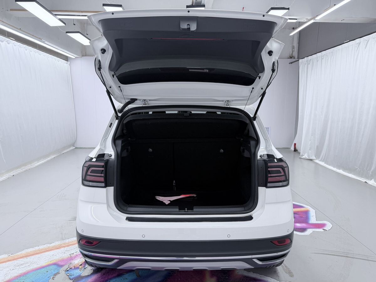 Volkswagen T-Cross 2022 - фото автомобиля