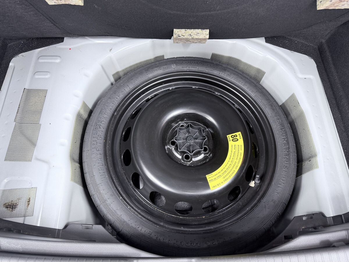 Volkswagen T-Cross 2022 - фото автомобиля