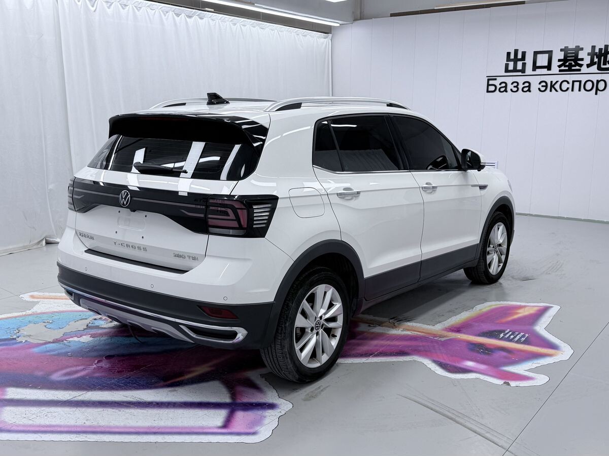 Volkswagen T-Cross 2022 - фото автомобиля