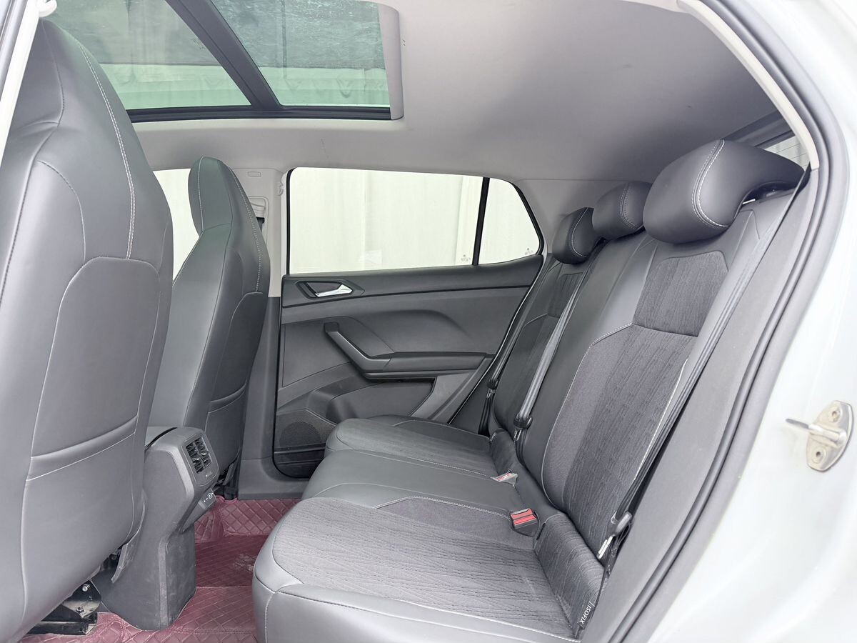 Volkswagen T-Cross 2022 - фото автомобиля