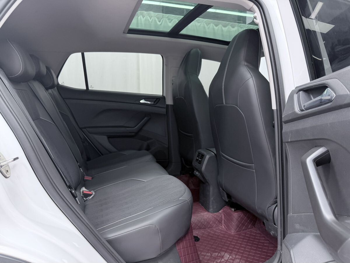 Volkswagen T-Cross 2022 - фото автомобиля