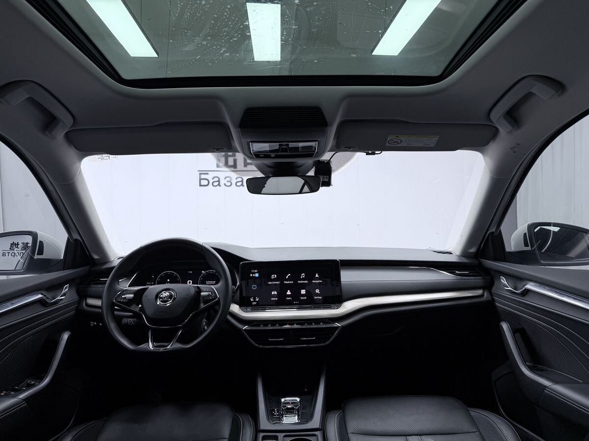 Skoda Octavia 2022 - фото автомобиля