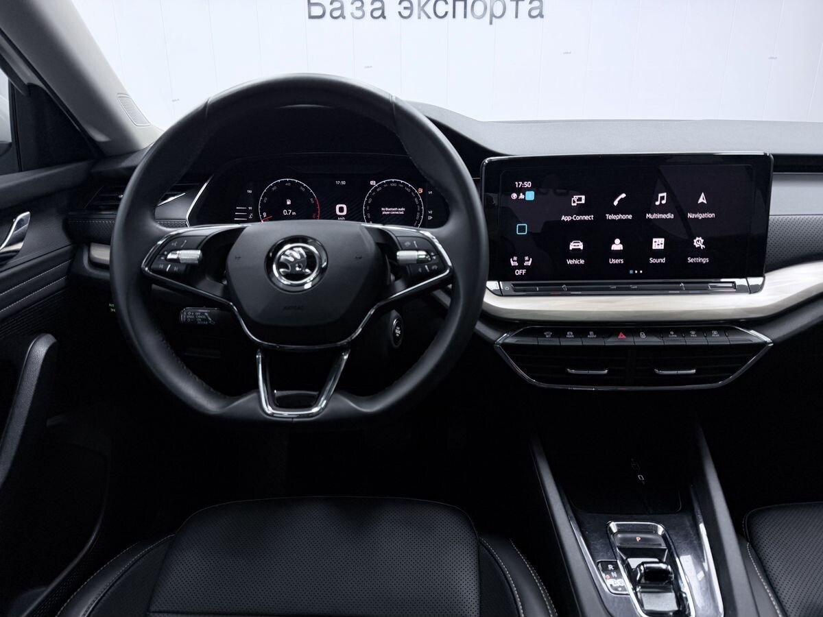 Skoda Octavia 2022 - фото автомобиля