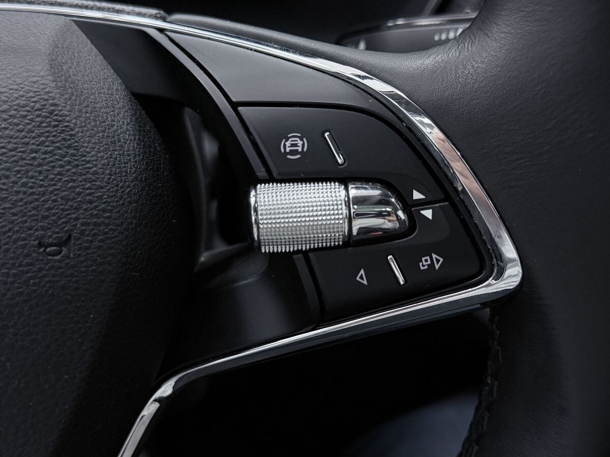 Skoda Octavia 2022 - фото автомобиля