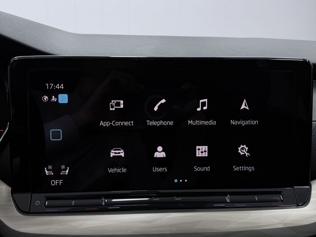 Skoda Octavia 2022 - фото автомобиля