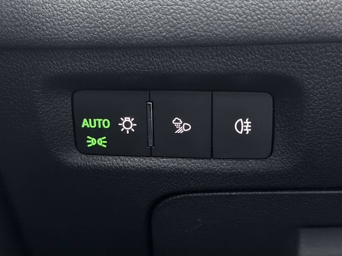 Skoda Octavia 2022 - фото автомобиля