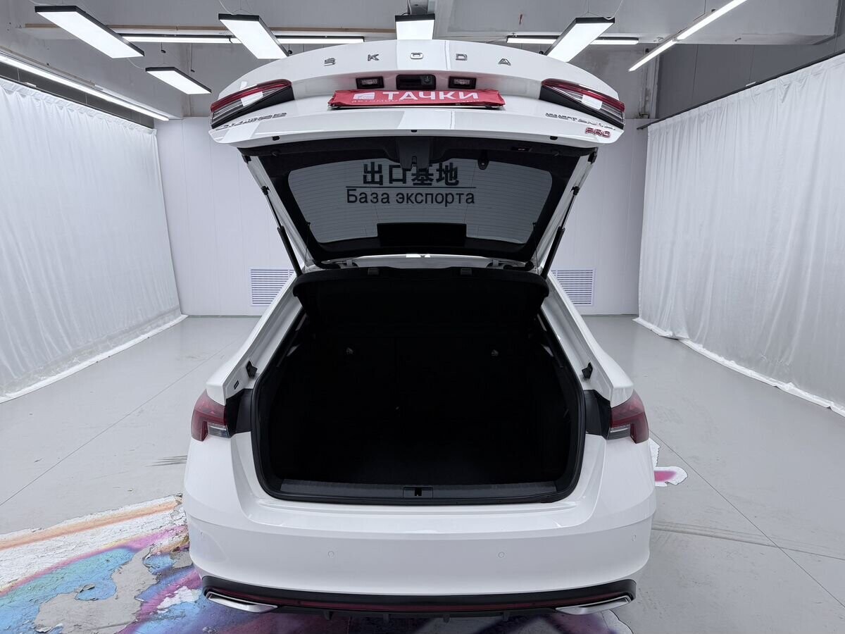 Skoda Octavia 2022 - фото автомобиля