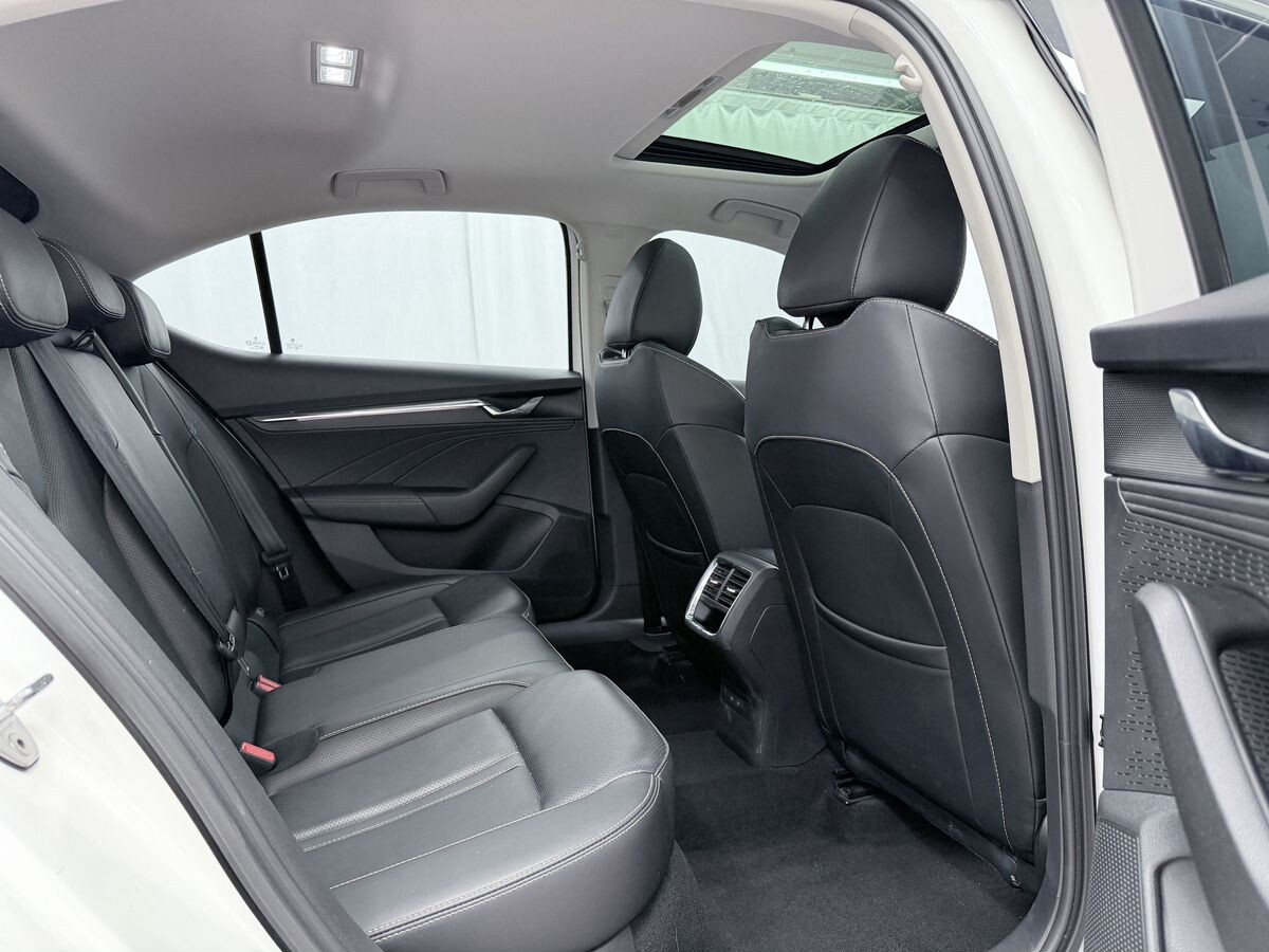 Skoda Octavia 2022 - фото автомобиля