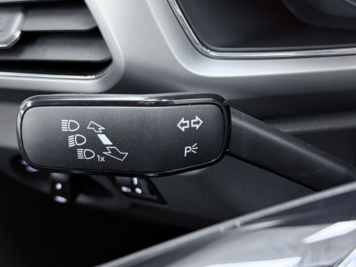 Volkswagen T-Cross 2021 - фото автомобиля