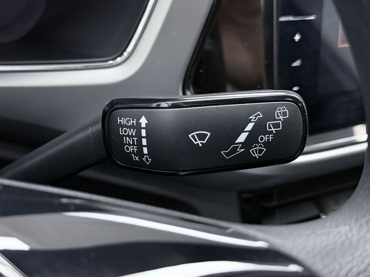 Volkswagen T-Cross 2021 - фото автомобиля