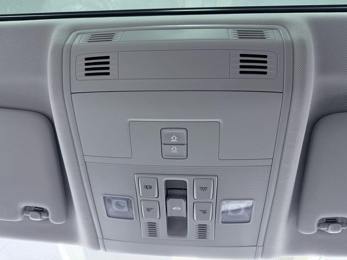 Volkswagen T-Cross 2021 - фото автомобиля