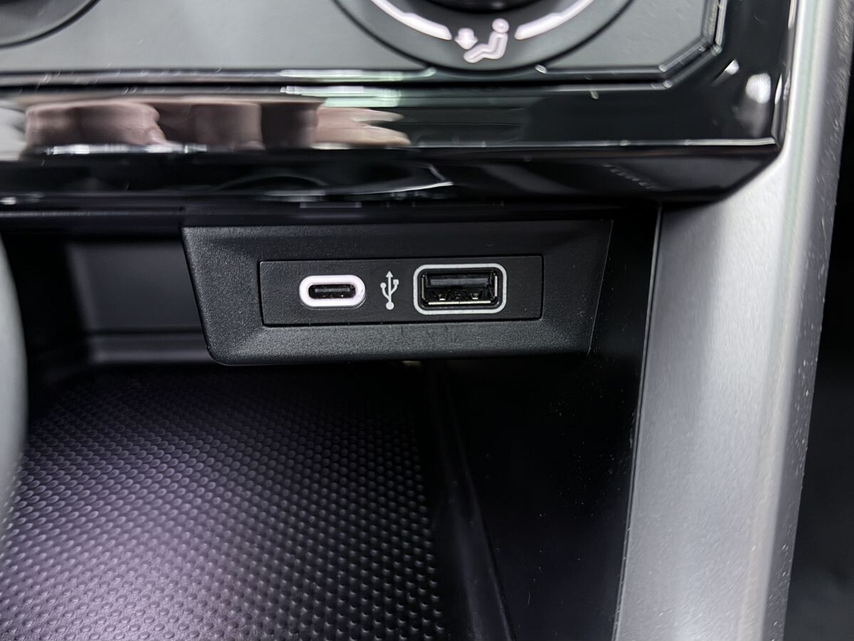 Volkswagen T-Cross 2021 - фото автомобиля