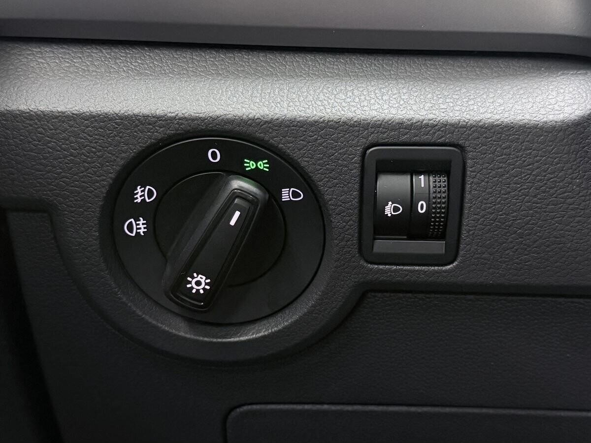 Volkswagen T-Cross 2021 - фото автомобиля