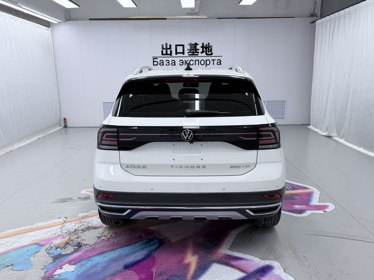 Volkswagen T-Cross 2021 - фото автомобиля