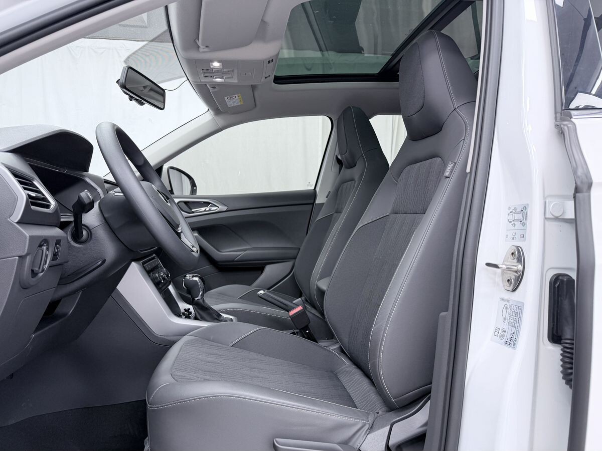 Volkswagen T-Cross 2021 - фото автомобиля