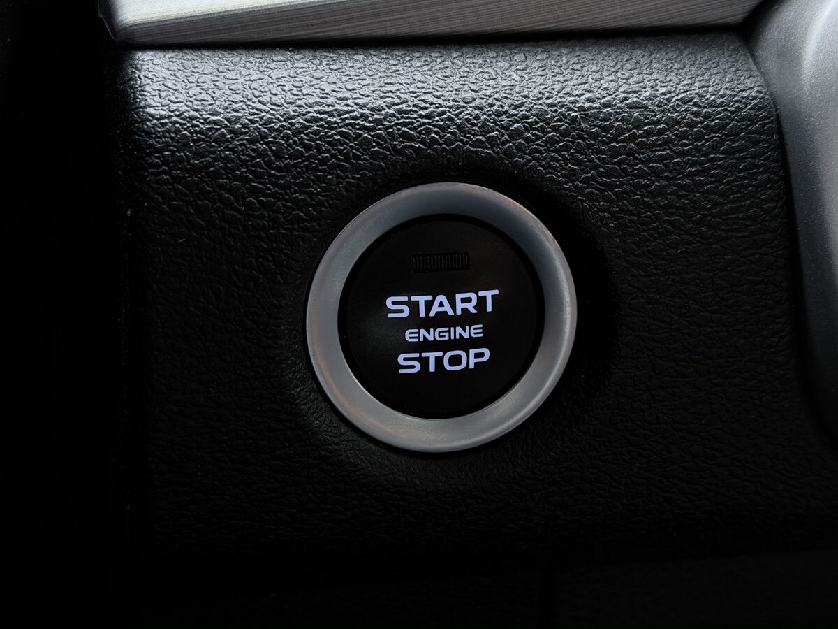 Geely Coolray 2022 - фото автомобиля