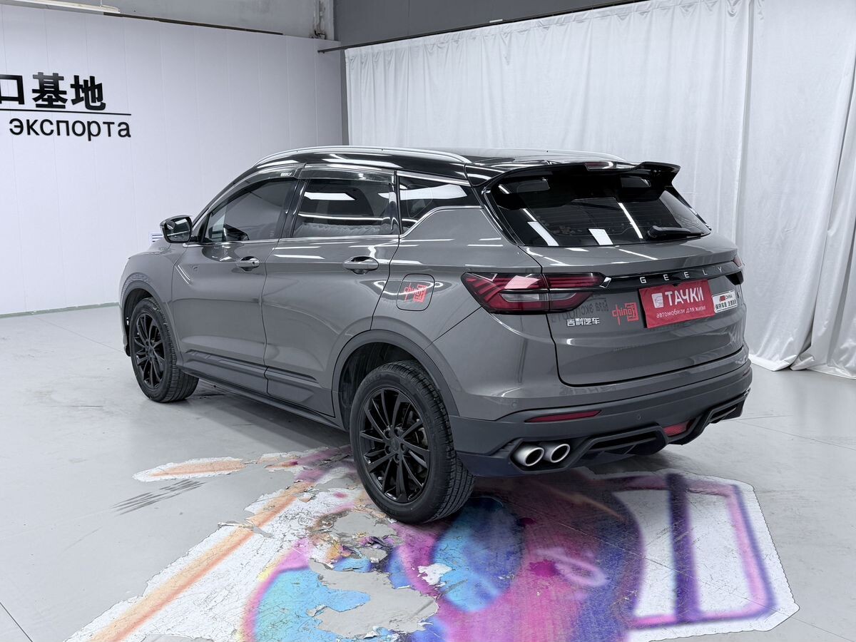 Geely Coolray 2022 - фото автомобиля