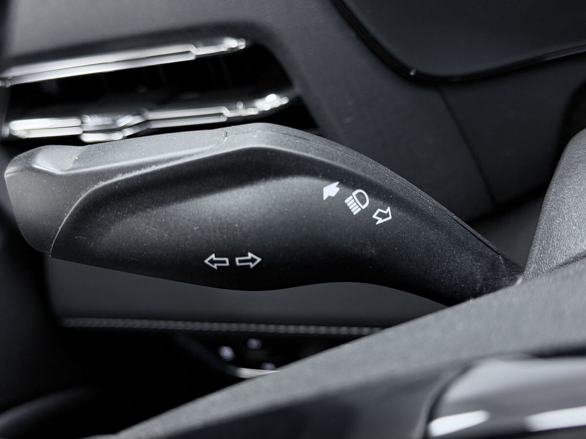 Wuling Victory 2022 - фото автомобиля