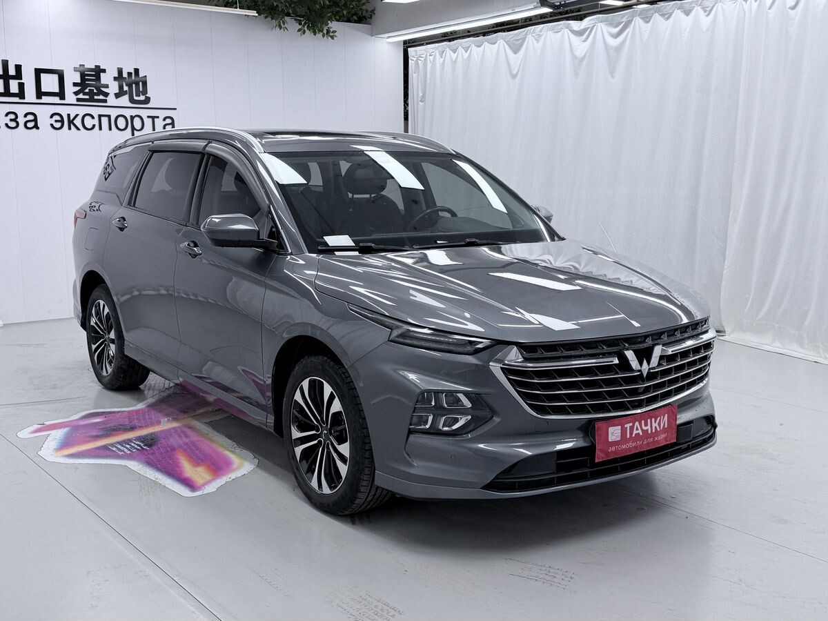 Wuling Victory 2022 - фото автомобиля
