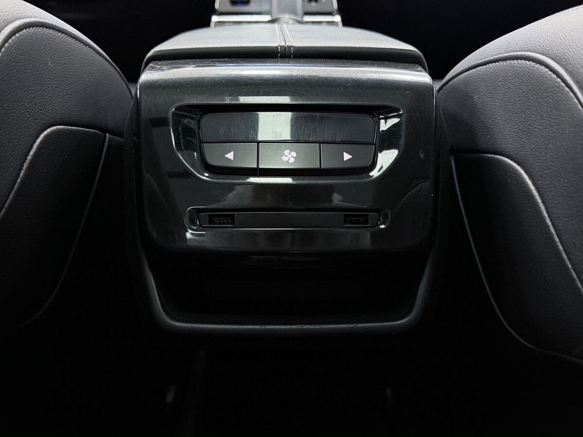 Wuling Victory 2022 - фото автомобиля