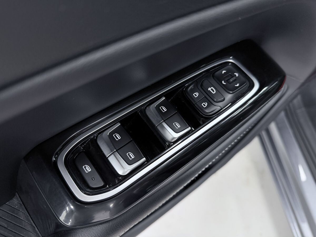 Wuling Victory 2022 - фото автомобиля