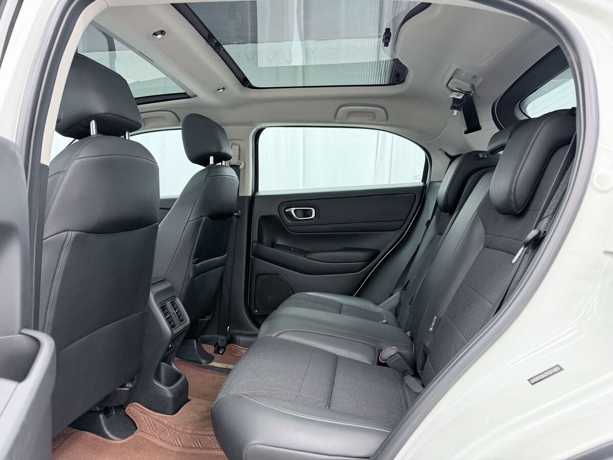 Honda Vezel 2023 - фото автомобиля