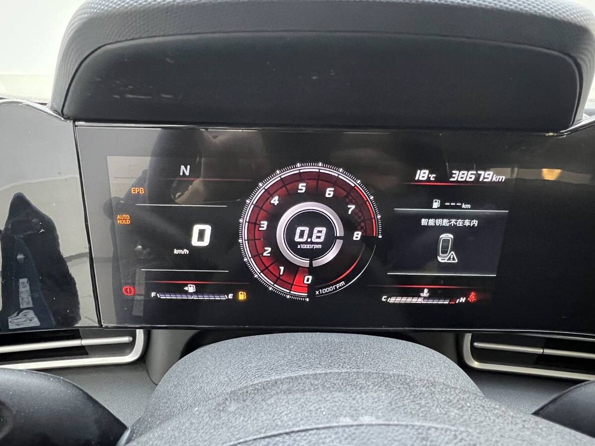 Hyundai Elantra 2021 - фото автомобиля