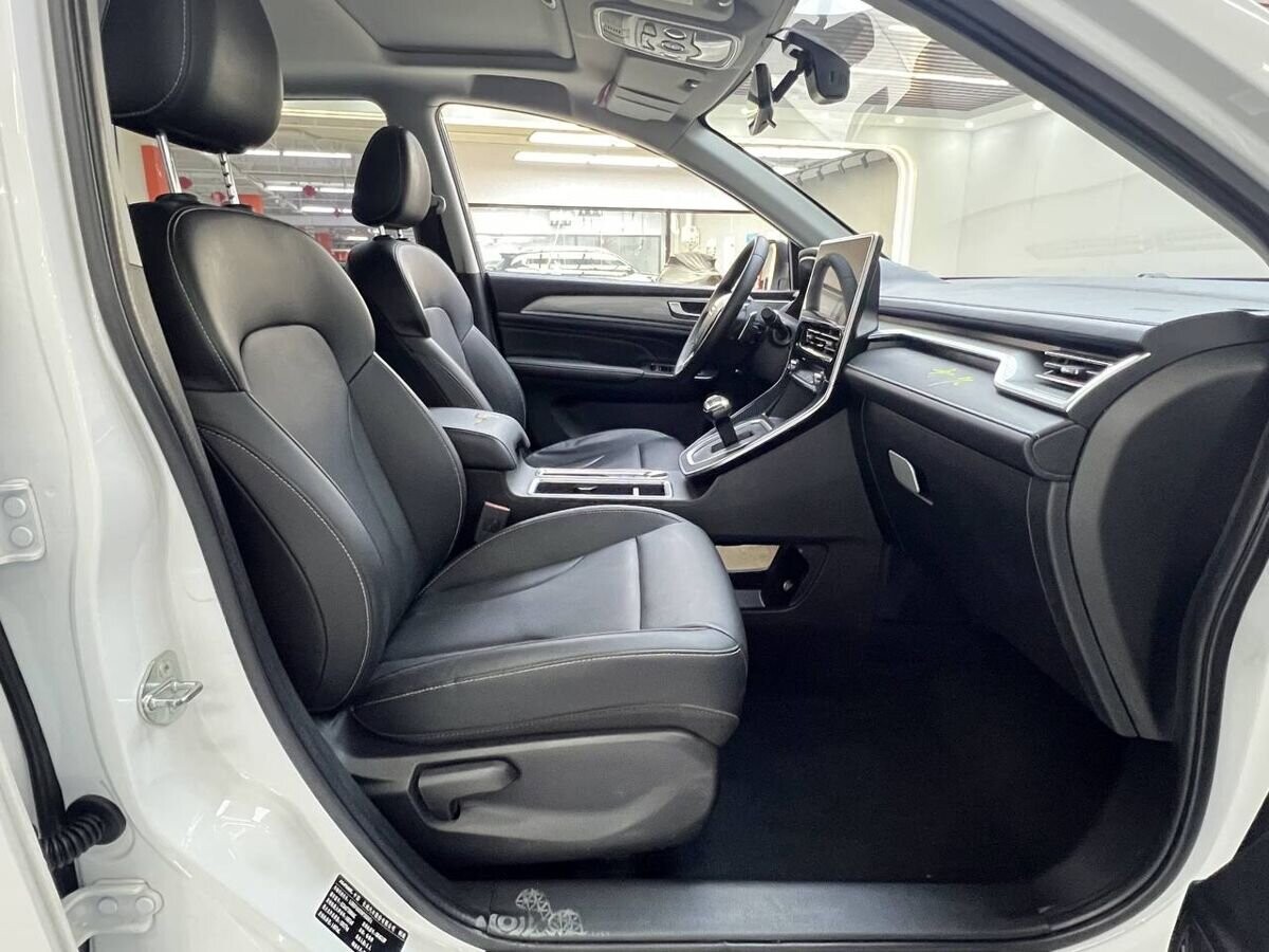 Haval M6 2022 - фото автомобиля