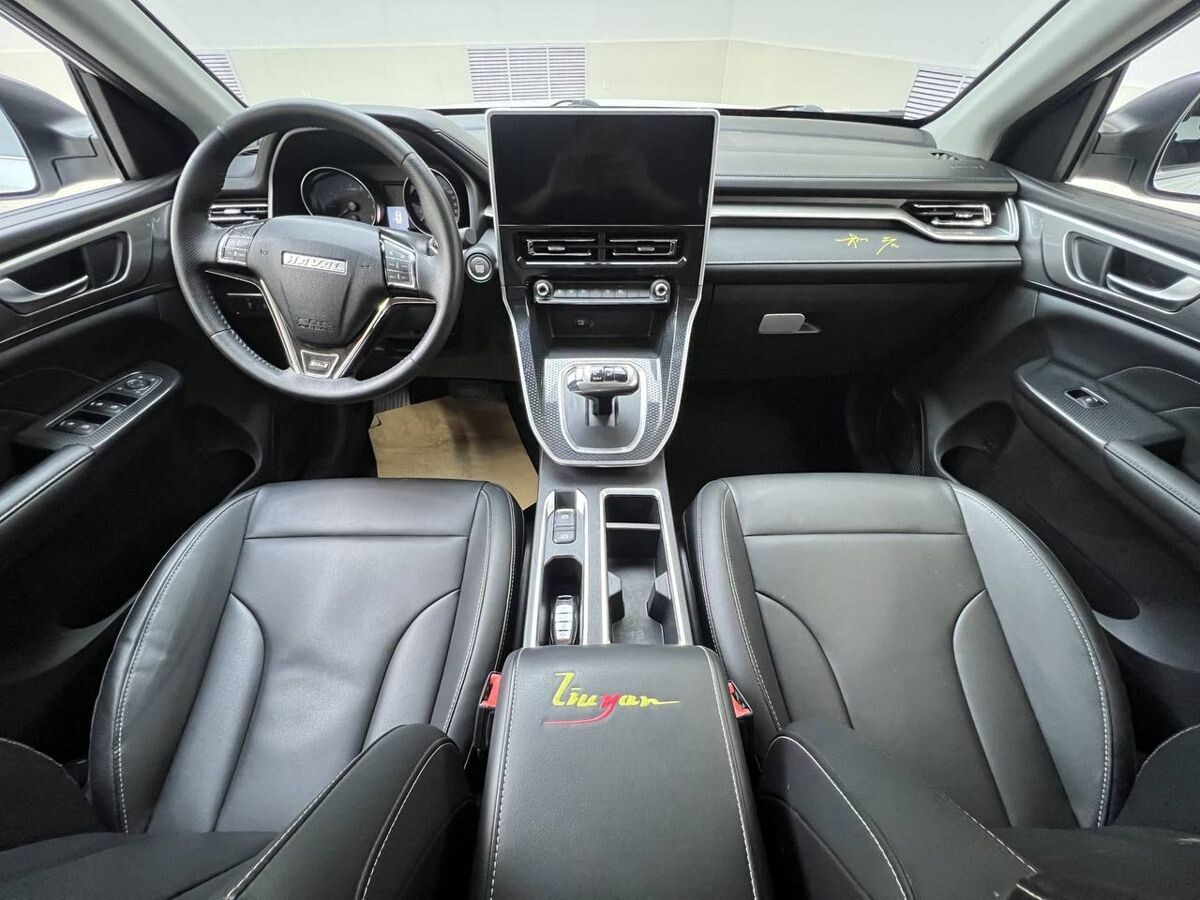 Haval M6 2022 - фото автомобиля