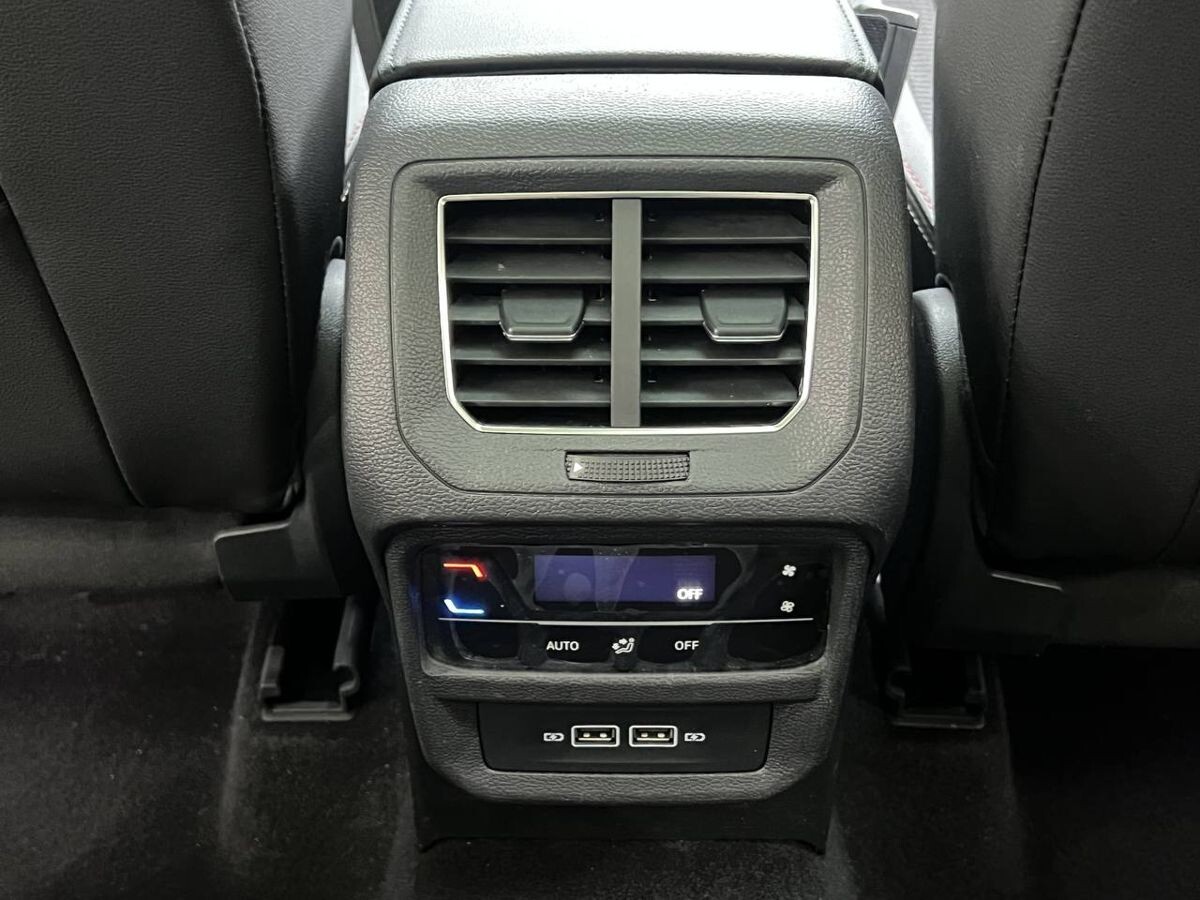 Volkswagen Tayron 2022 - фото автомобиля