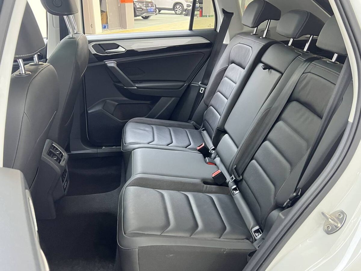 Volkswagen Tayron 2022 - фото автомобиля