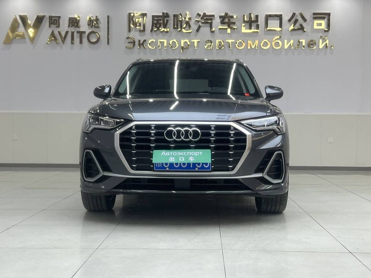 Audi Q3 2021 - фото автомобиля