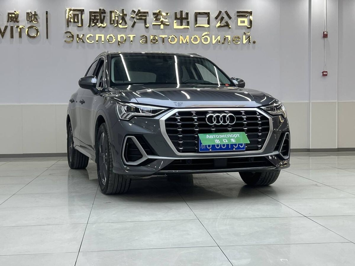 Audi Q3 2021 - фото автомобиля