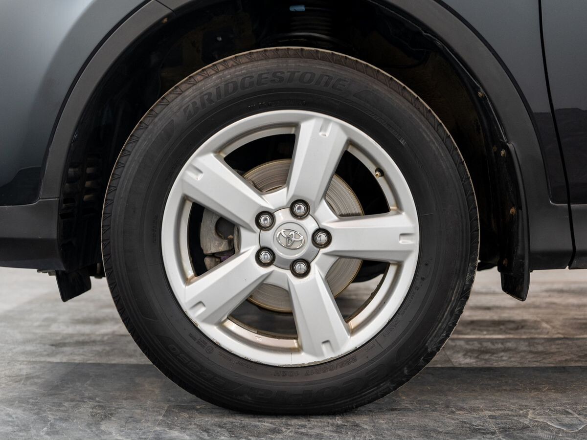 Toyota RAV4 2014 - фото автомобиля