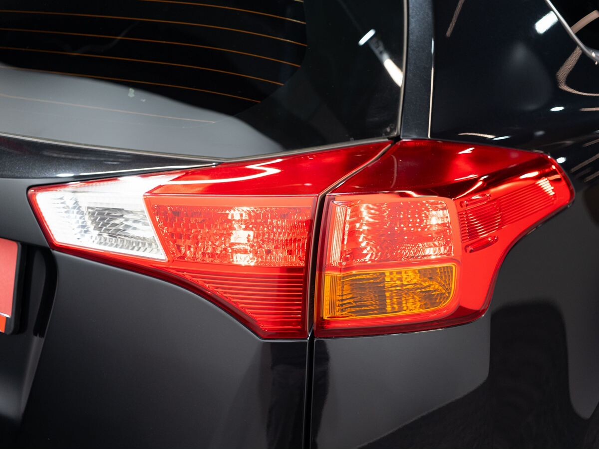Toyota RAV4 2014 - фото автомобиля