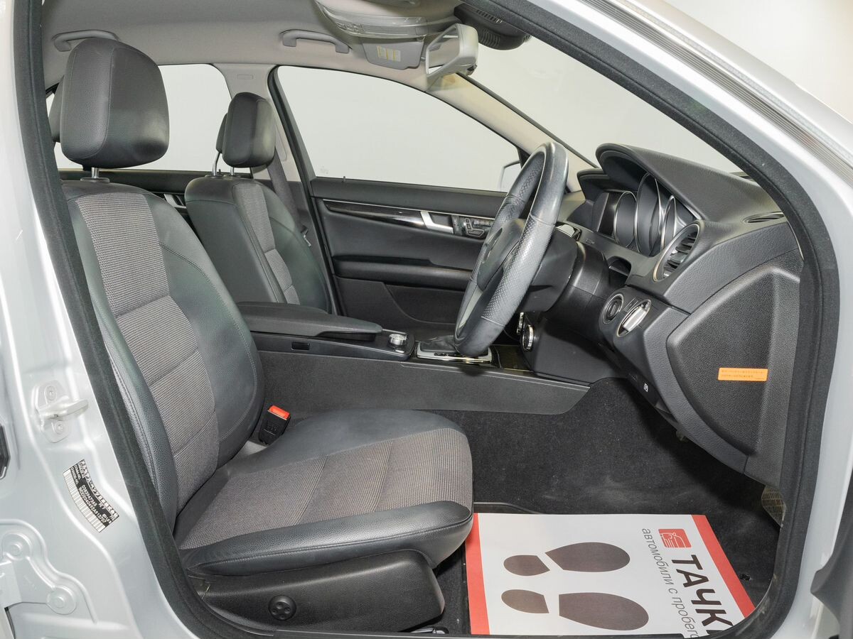 Mercedes-Benz C-Class 2013 - фото автомобиля